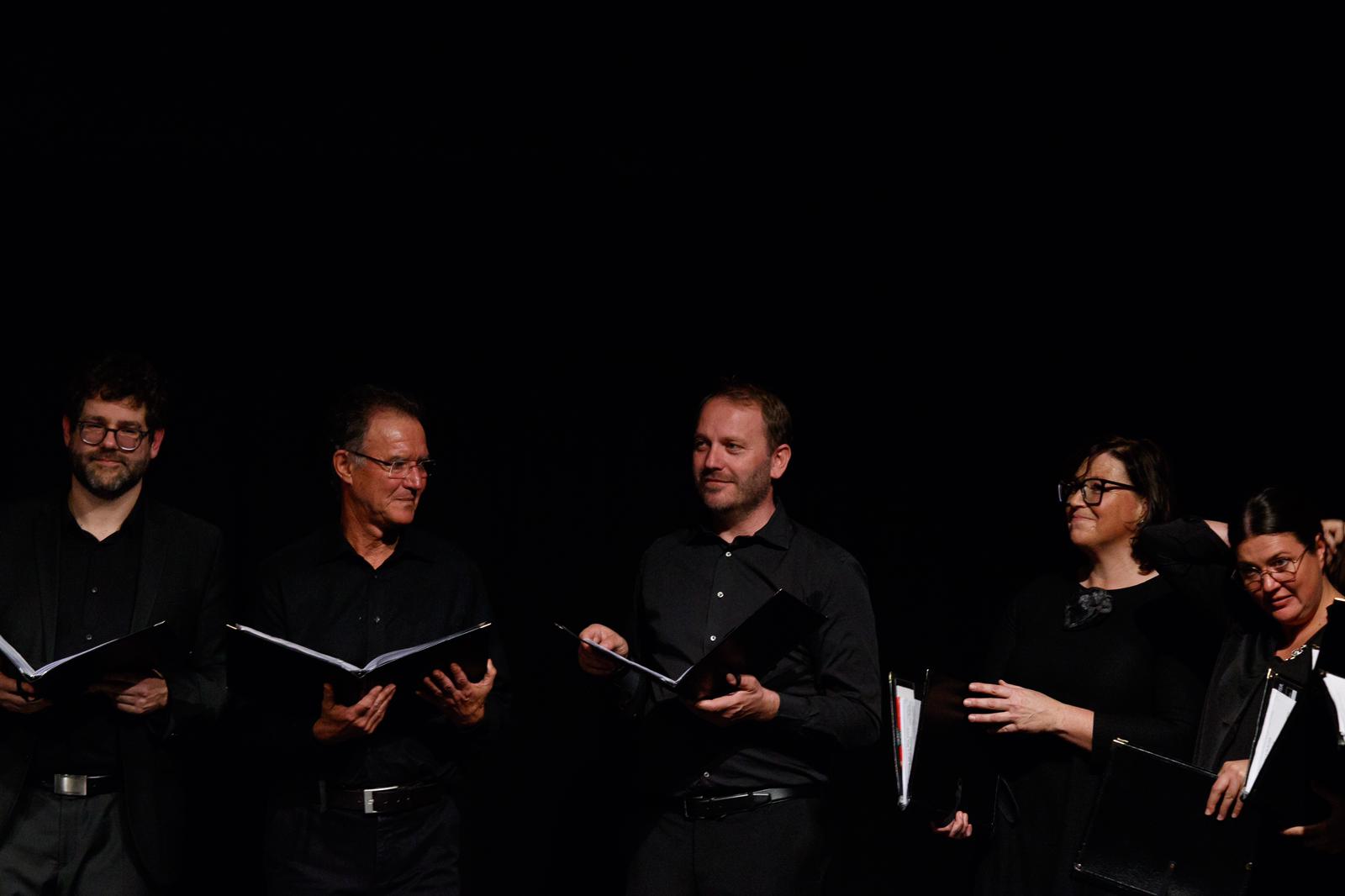 Stimmen 5