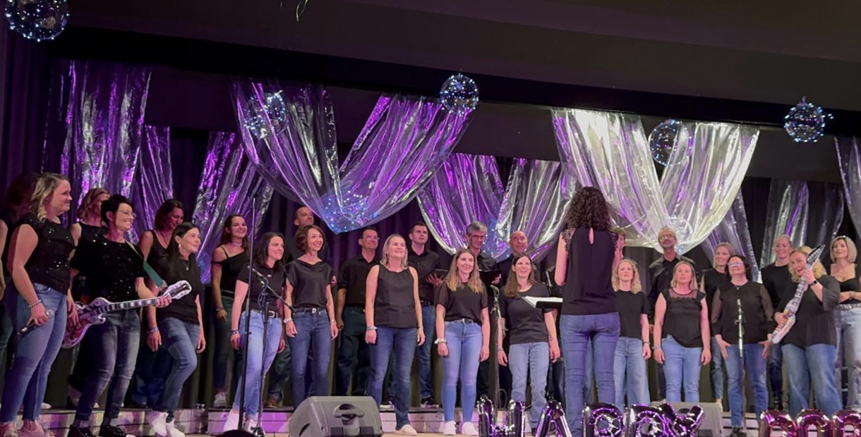Happy Voices 1