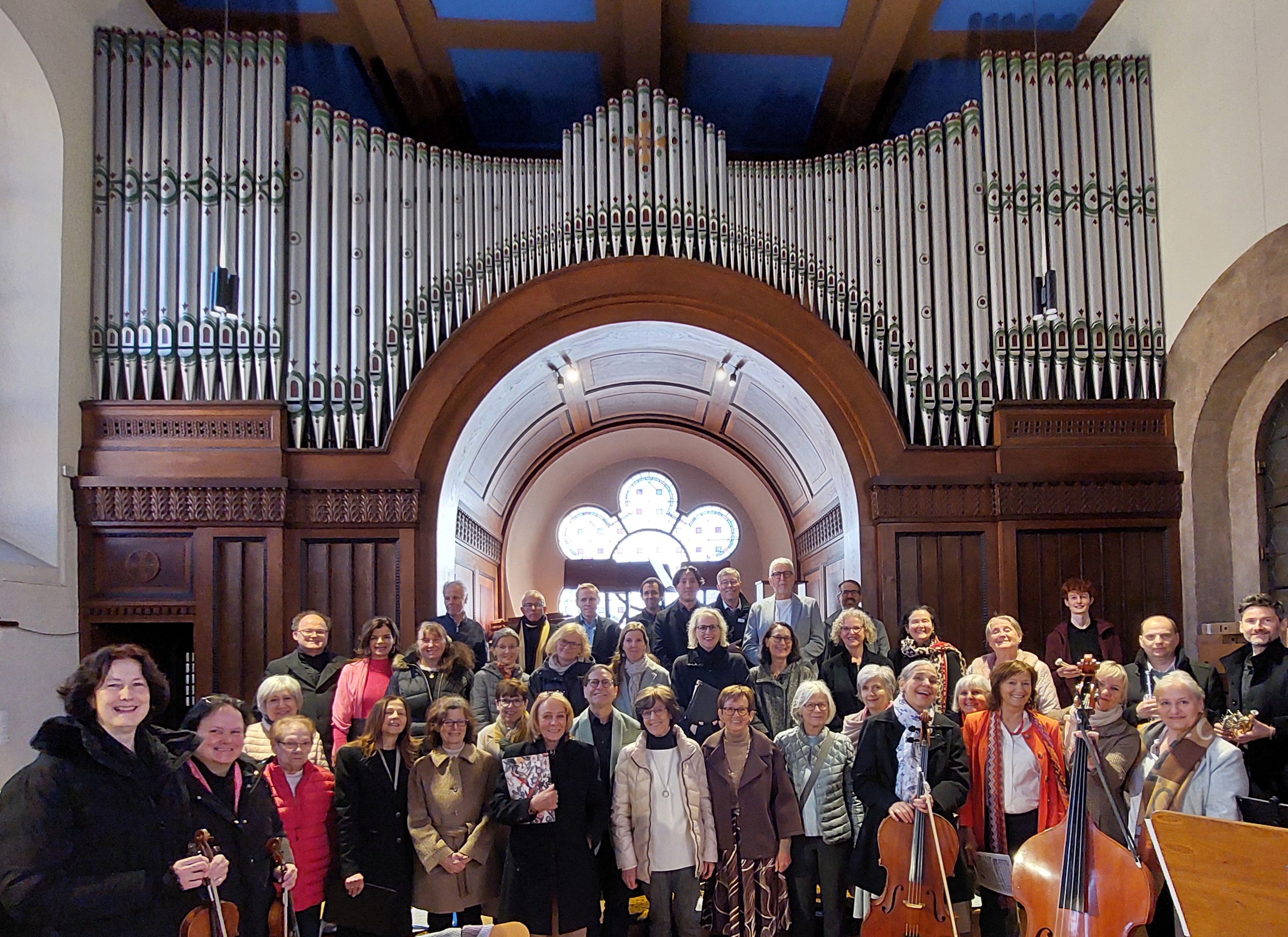 Kirchenchor und Mitwirkende zu Ostern